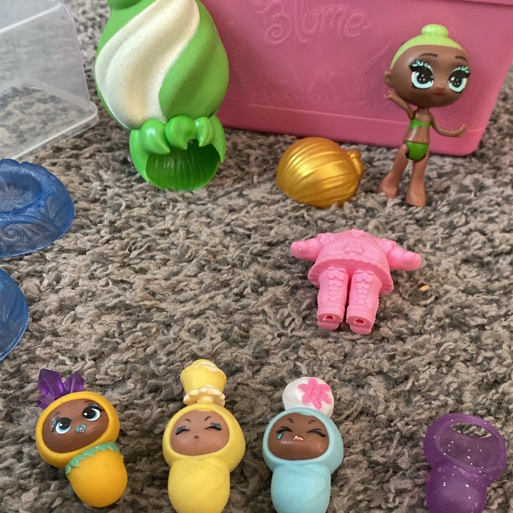 Blume Doll Baby Pop Toy - Picture 6 of 6